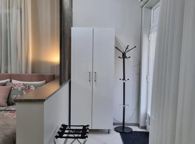 Apartment Onlystudio With Free Parking *