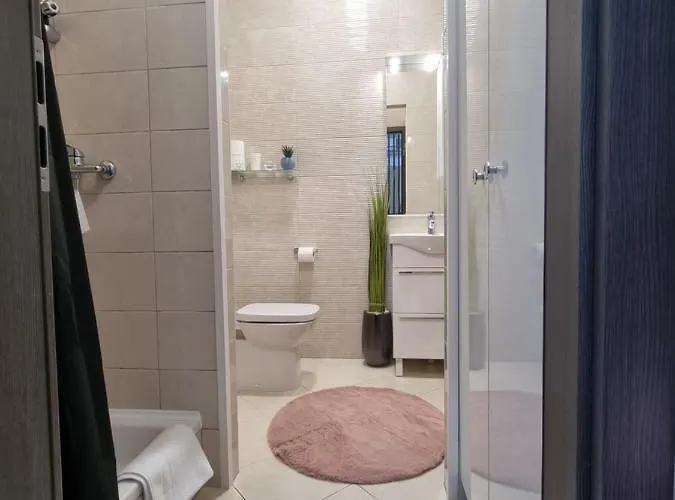 Apartment Onlystudio With Free Parking