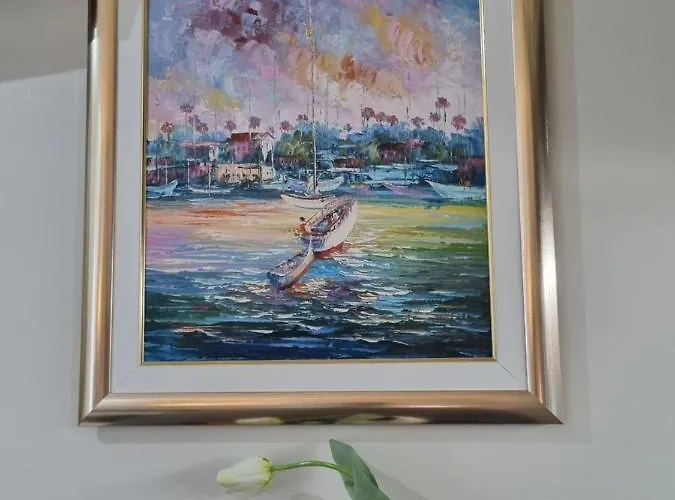 Apartment Onlystudio With Free Parking