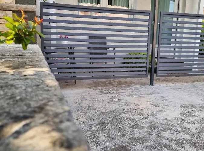 Onlystudio With Free Parking * Ζαντάρ