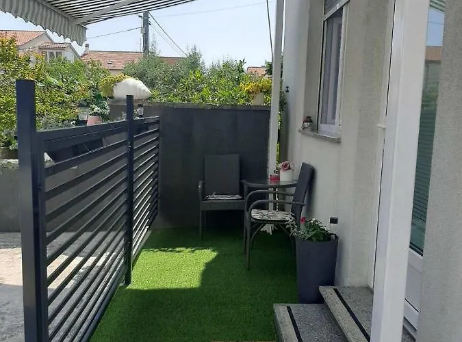 Onlystudio With Free Parking Διαμέρισμα Ζαντάρ